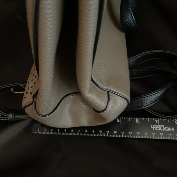 MARC NEW YORK Andrew Mark Shoulder Tote Bag - Picture 13 of 15